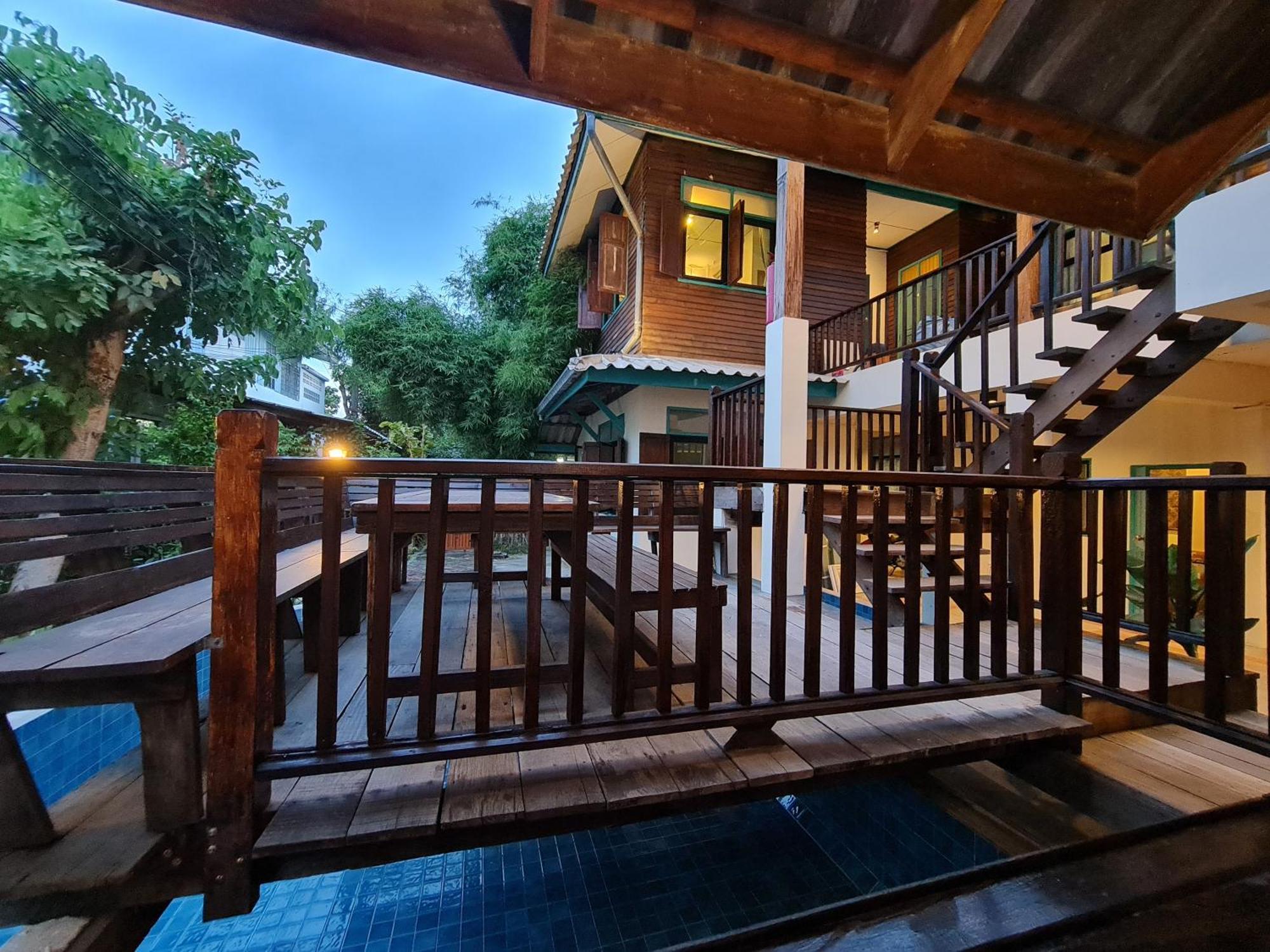 Tepbunthomhouse Homestay *