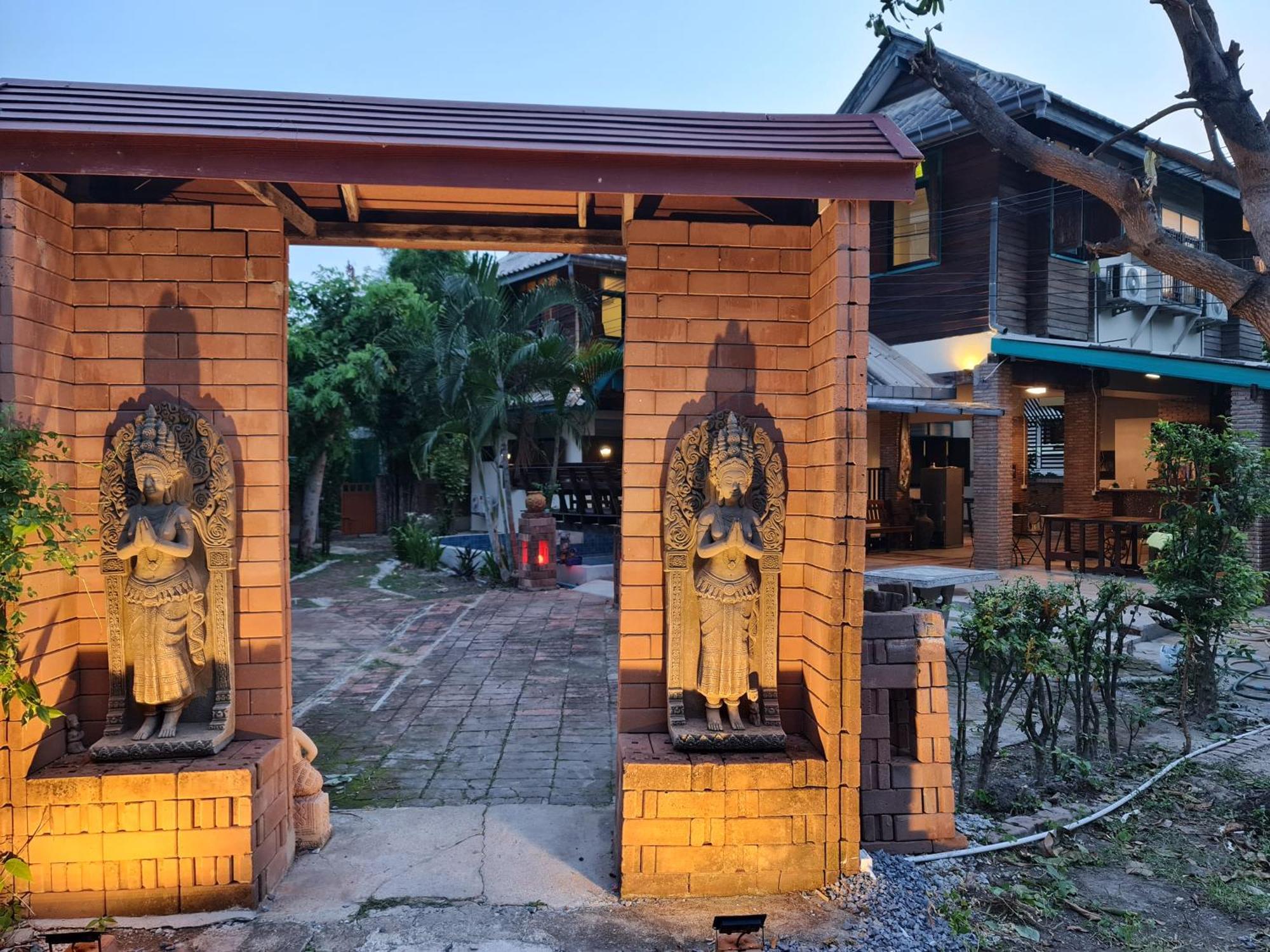 Homestay Tepbunthomhouse