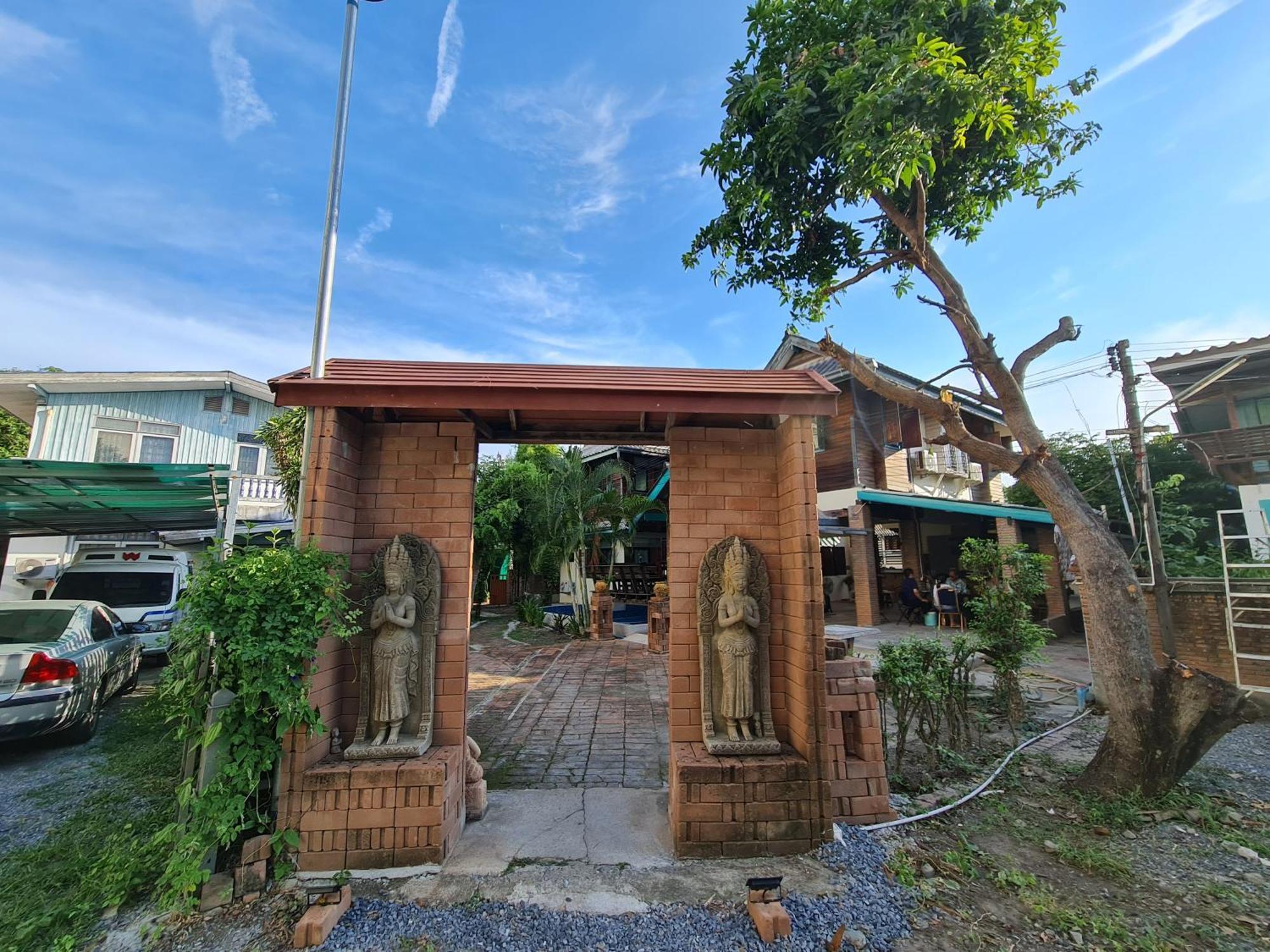 Tepbunthomhouse Homestay
