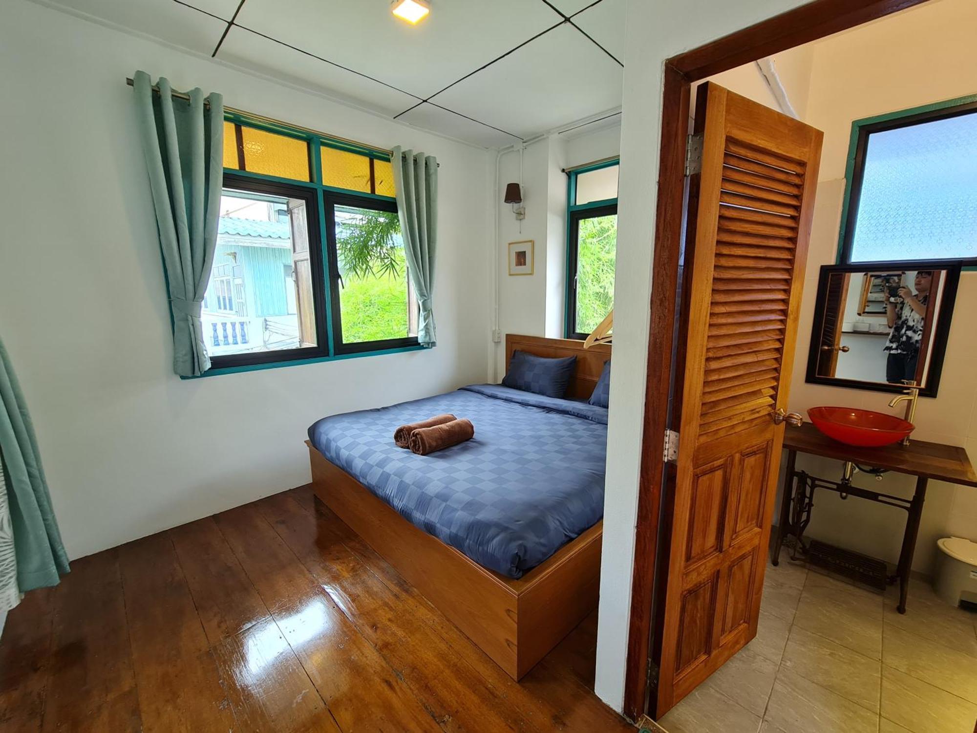 Homestay Tepbunthomhouse *