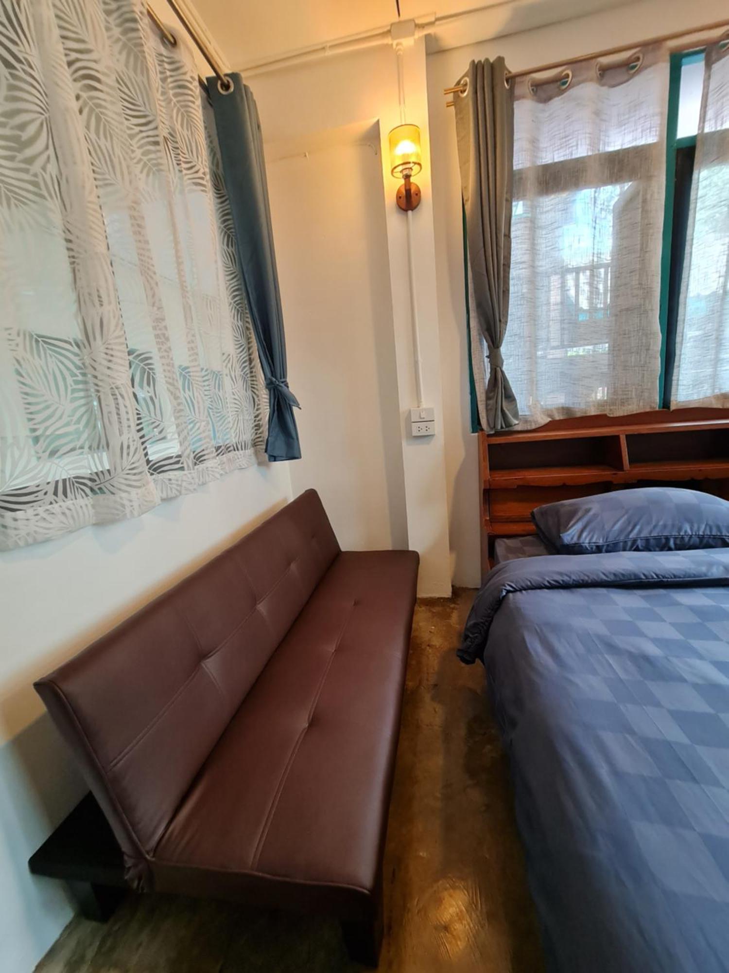 Homestay Tepbunthomhouse